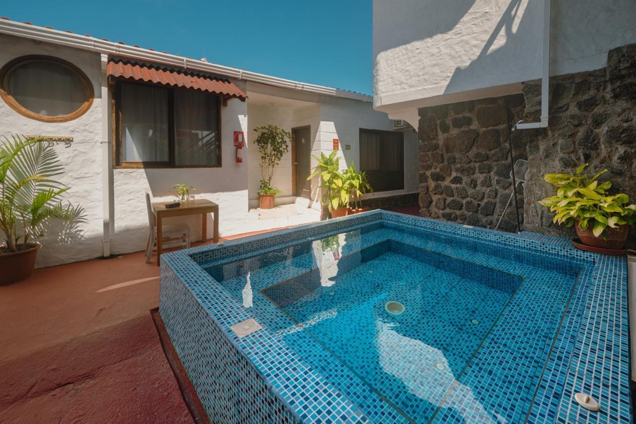 Hostal North Seymour Puerto Ayora  Dış mekan fotoğraf
