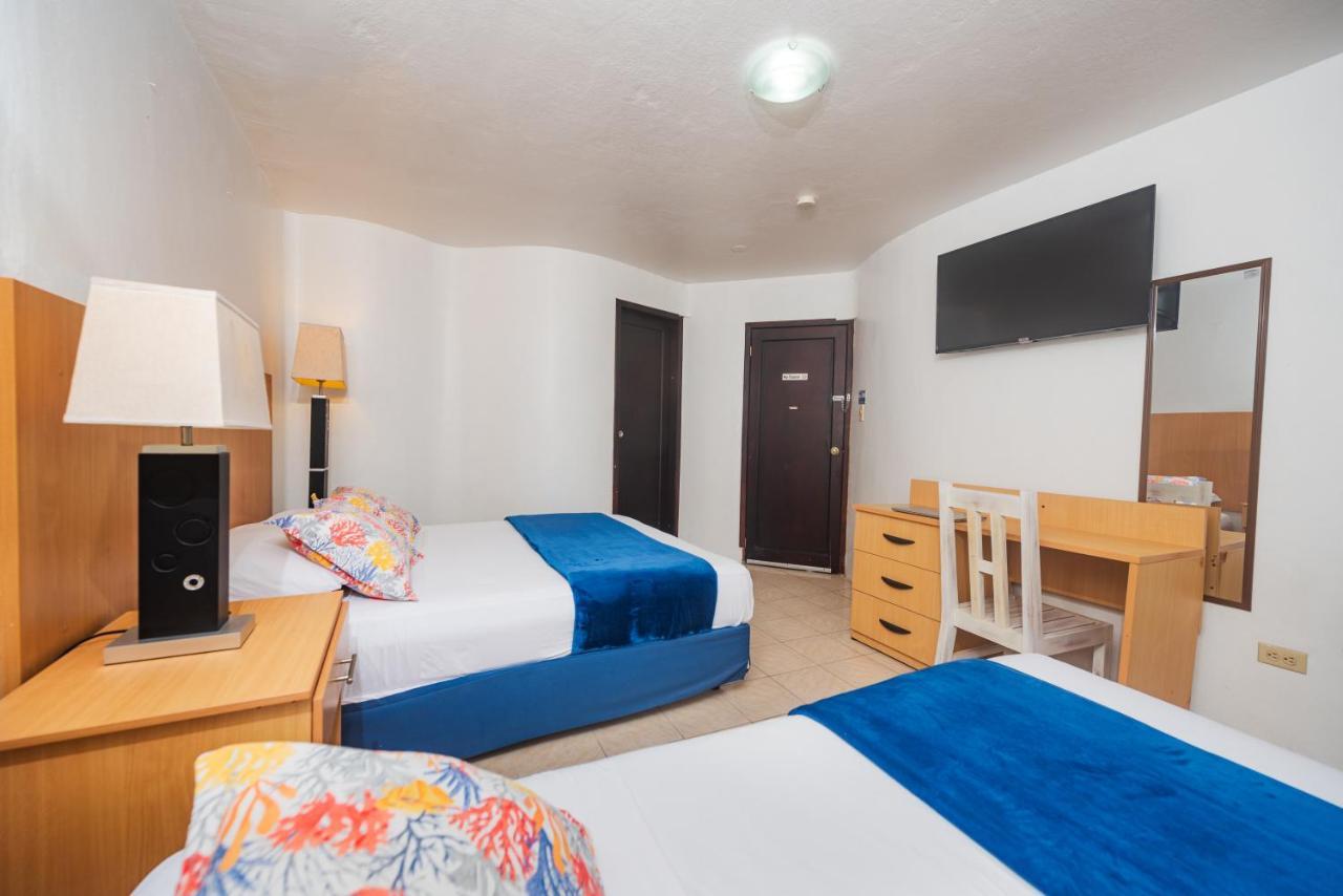 Hostal North Seymour Puerto Ayora  Dış mekan fotoğraf