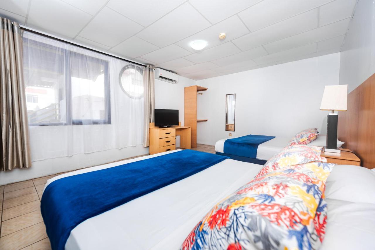 Hostal North Seymour Puerto Ayora  Dış mekan fotoğraf
