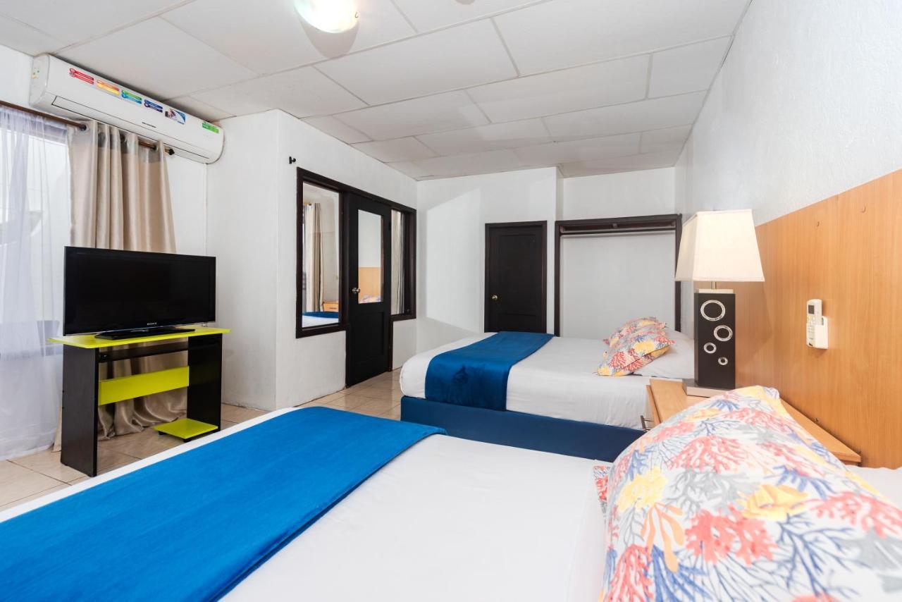 Hostal North Seymour Puerto Ayora  Dış mekan fotoğraf