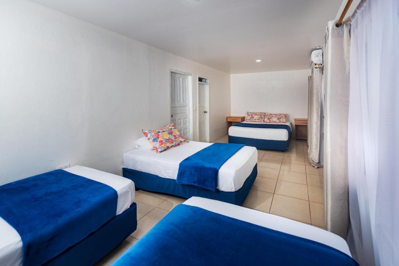 Hostal North Seymour Puerto Ayora  Dış mekan fotoğraf