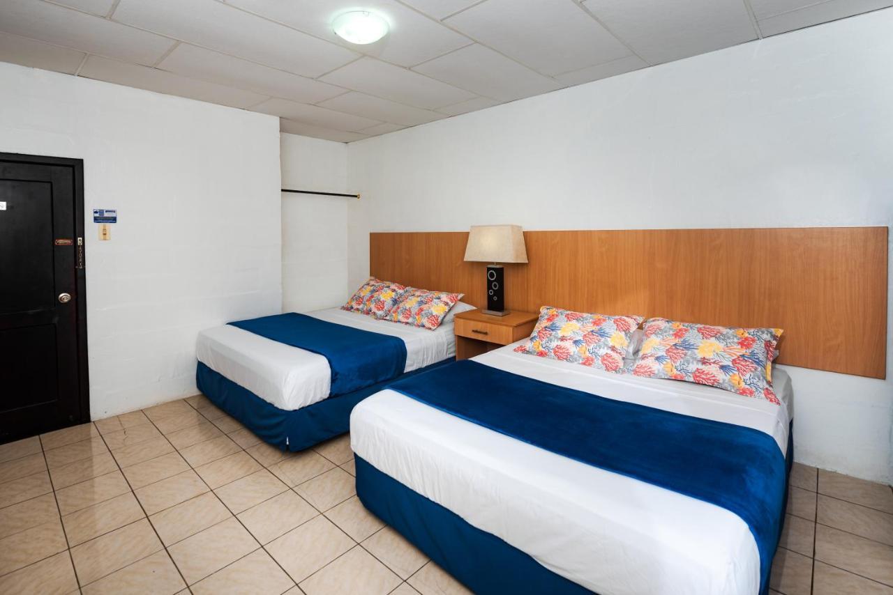 Hostal North Seymour Puerto Ayora  Dış mekan fotoğraf